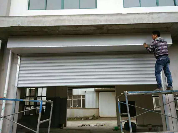 SMT全自動(dòng)載帶成型機(jī)